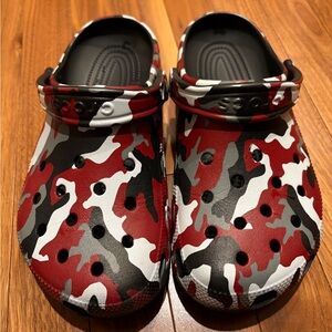 CROCS Geo Camo Classic Clog